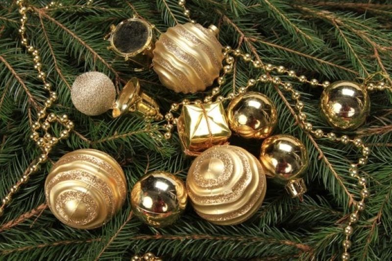 Nature's Delight: The Art of Creating Organic, Sustainable, and Eco-Friendly Christmas Ornaments